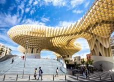 "Metropol Parasol" in Sevilla - Bauen mit Holz